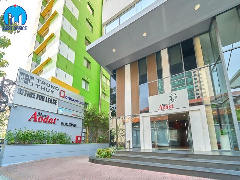 CAO ỐC MISS ÁO DÀI